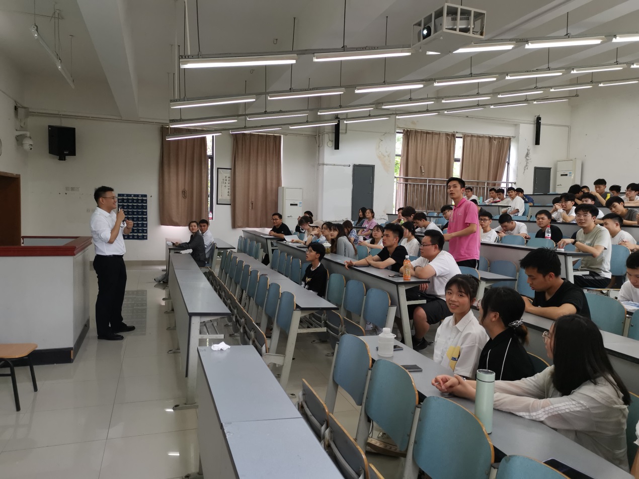 http://zhanqun.cqjtu.edu.cn:8080/_vsl/91614BB9BF91D00D3963EDD28B0627AE/4456FD07/4AC9D