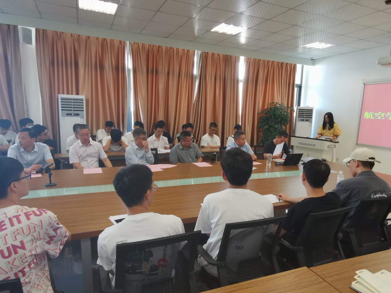 说明: E:\2021会议照片\2021级3044am永利集团研究生开学典礼\8f02e08418c68d4fc5143a5b3d258eb.jpg